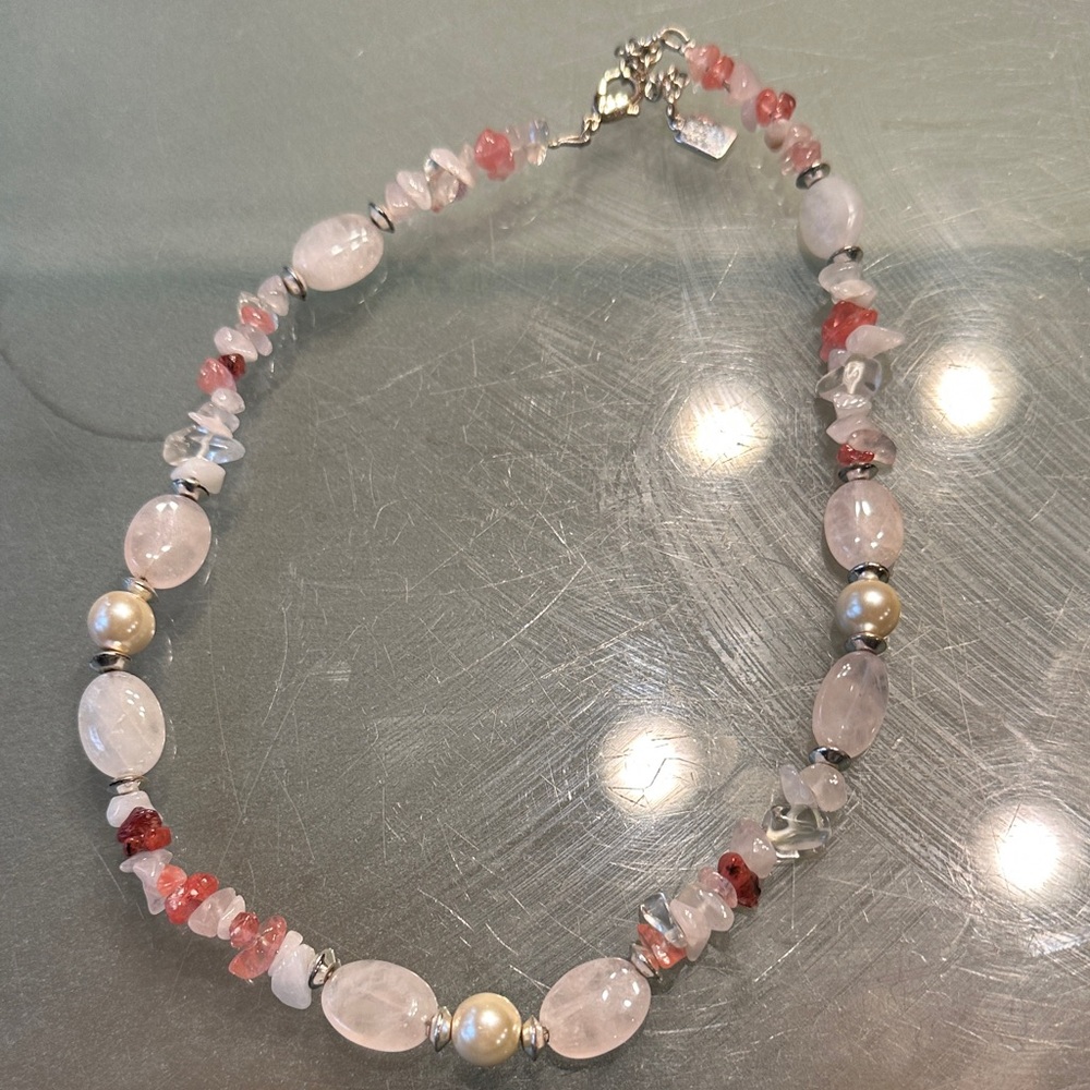 Elegant Pink and Silver Beaded Necklace with pearls